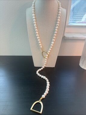 Classic Pearl Lariat Necklace with Gold Accent - White